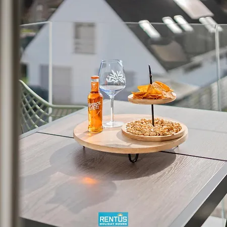 Seaphir - Vacation With Pool In Nieuwpoort