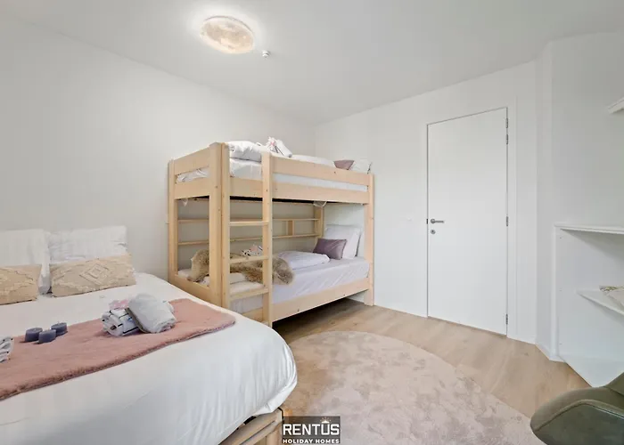 Seaphir - Vacation With Pool In * Nieuwpoort